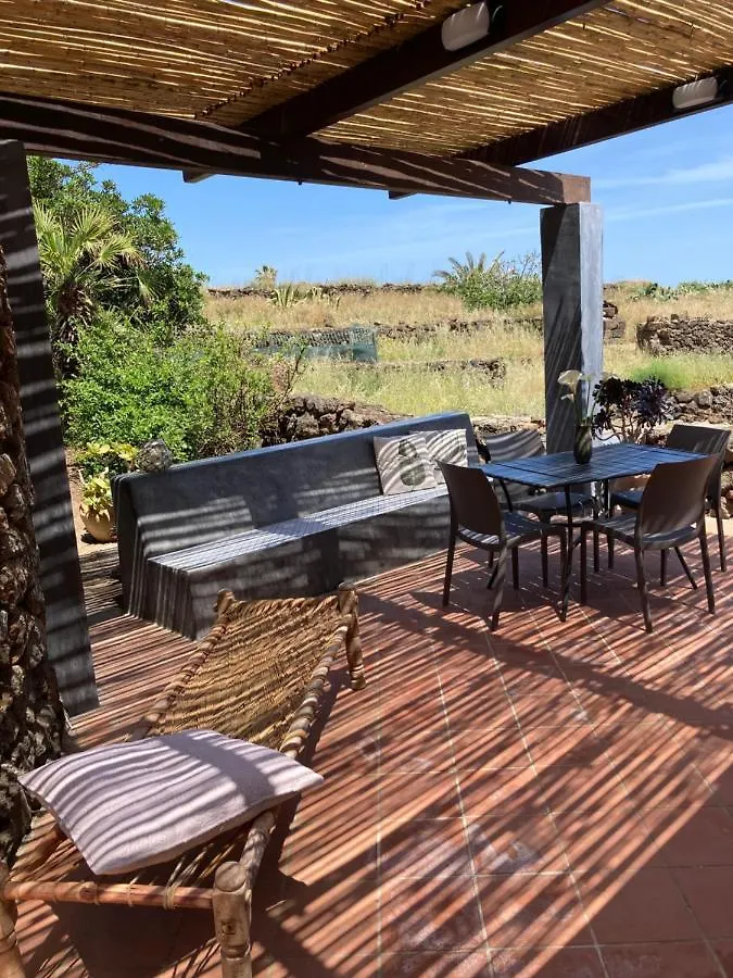 Casetta Vistamare La Giuseppance Villa Pantelleria Island Holiday home
